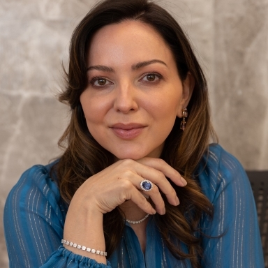 Dra. Cláudia Savassi